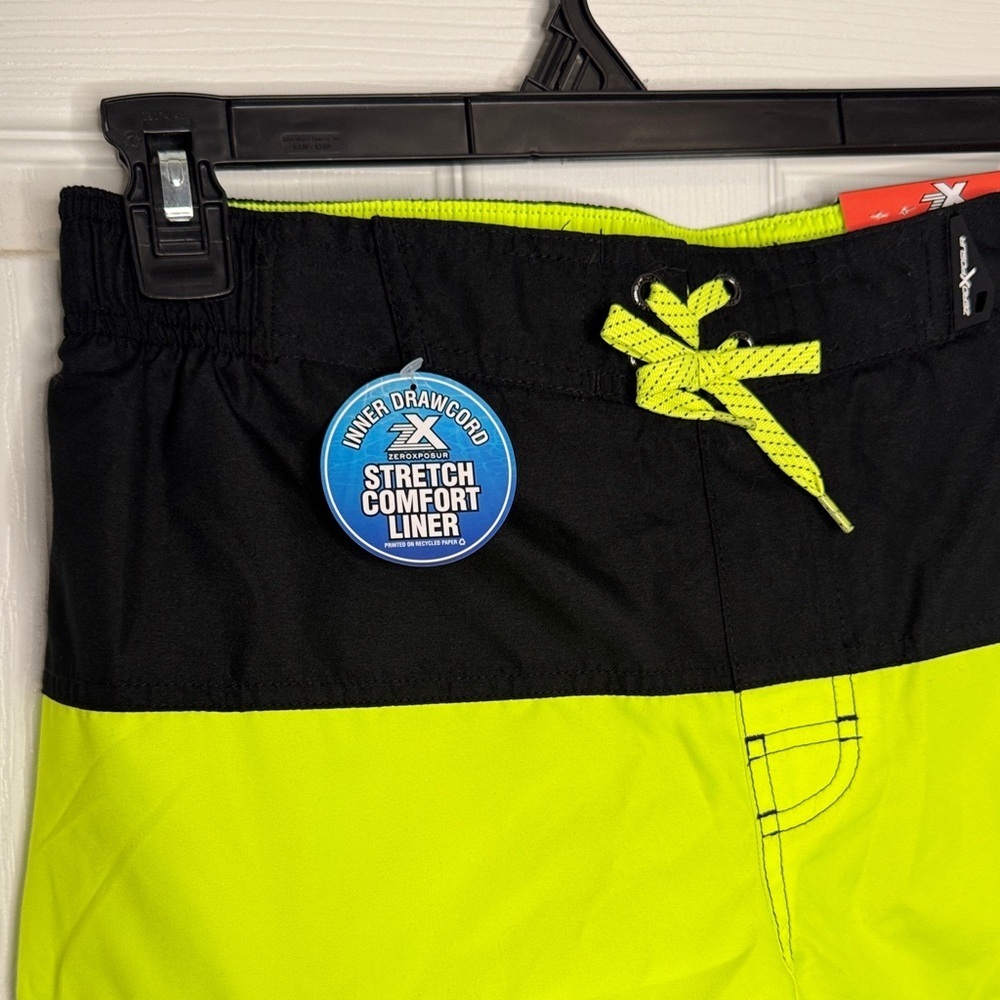 NWT ZeroXposur Boys Black and Neon Yellow Swim Board Shorts - Picture 3 of 7